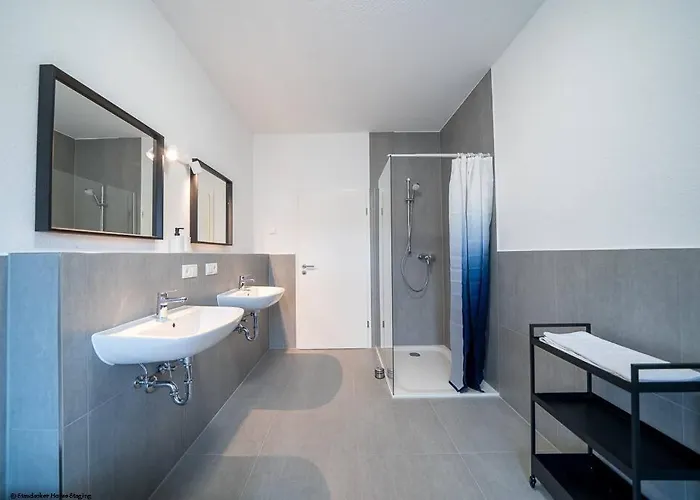 Dq03 - Geräumige Monteurwohnung *